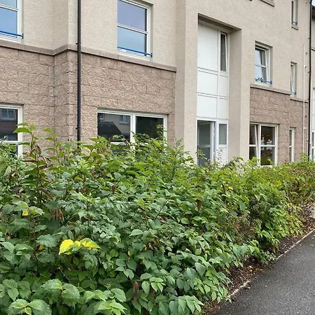 Peter Pan Apartment In The Heart Of Inverness Dalneigh Exterior photo